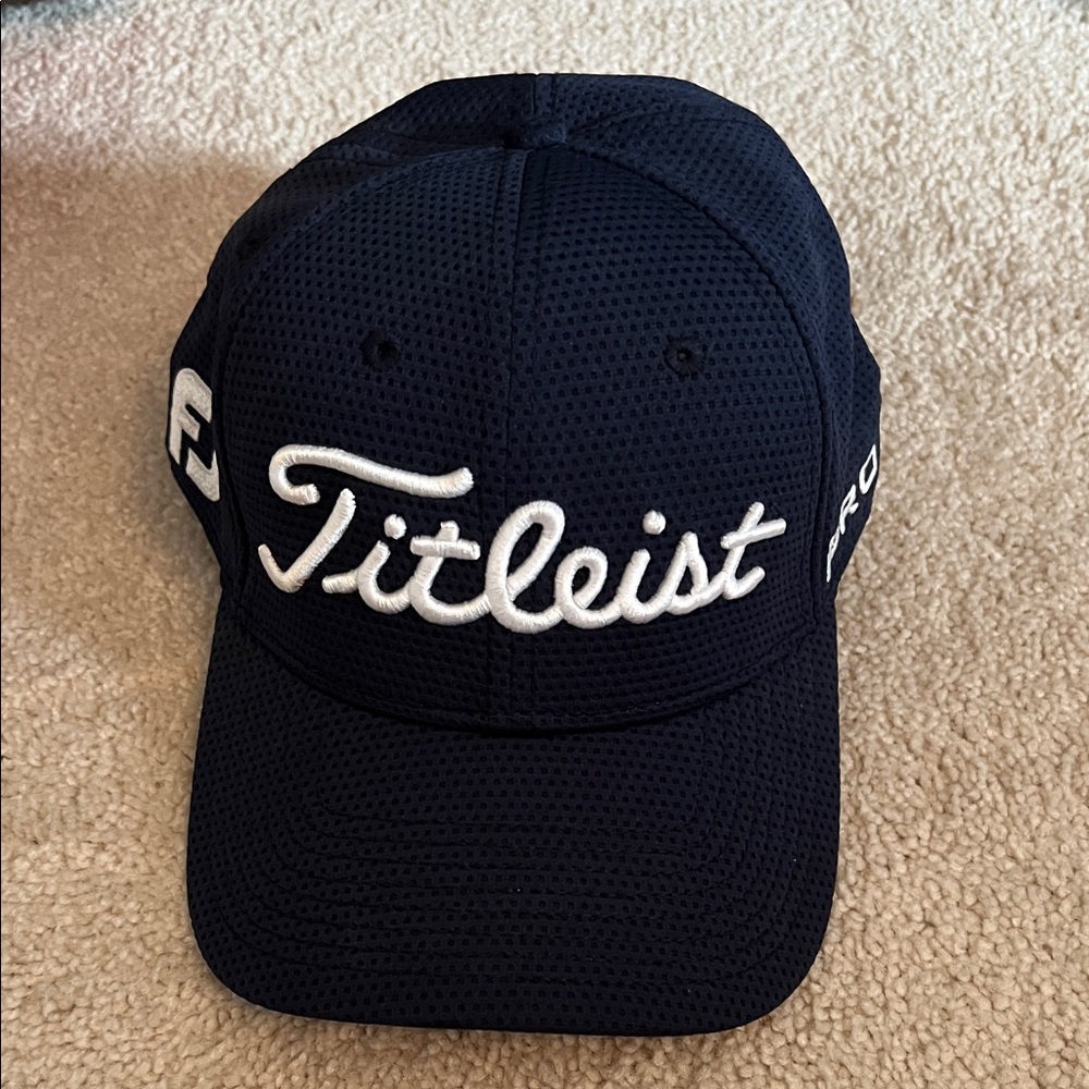 Titleist Dark Blue Golf Cap with White Logo